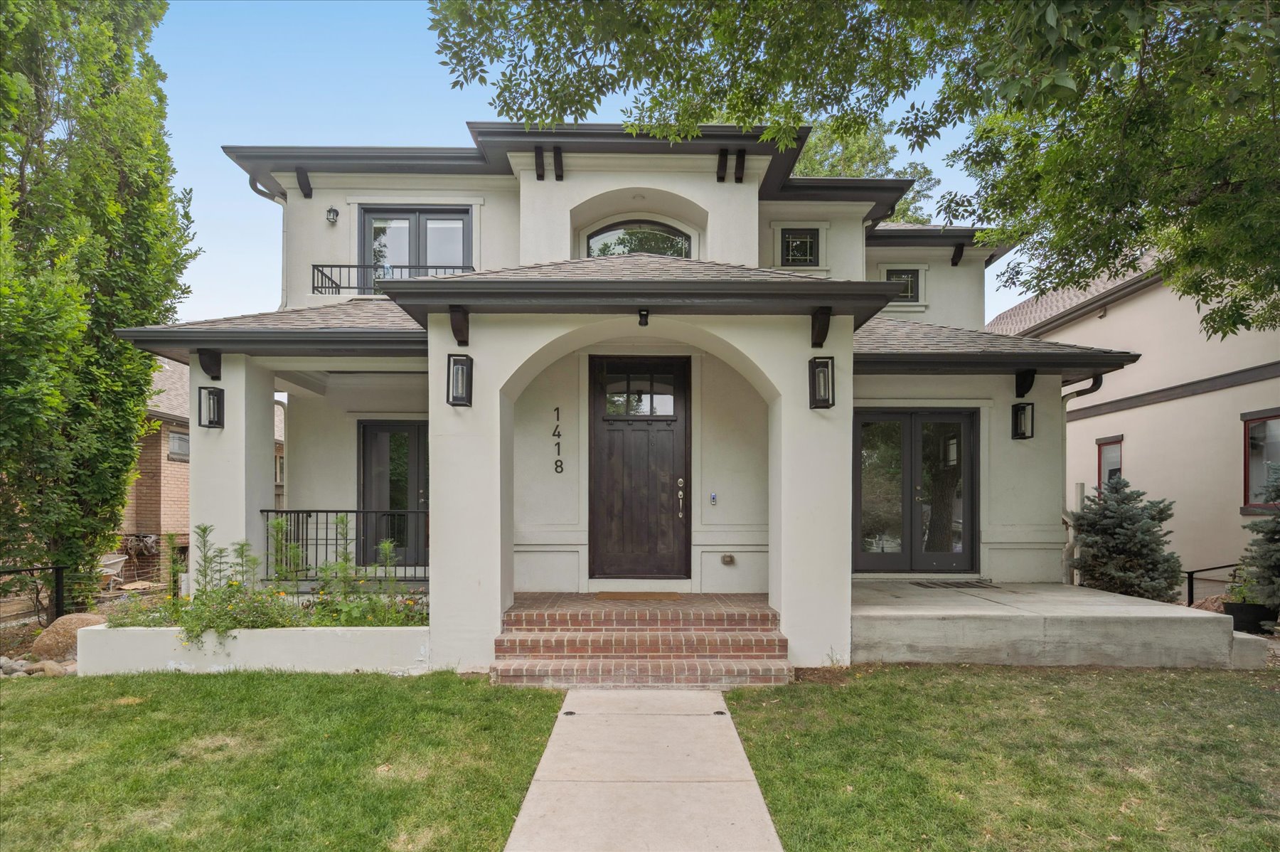 Stunning, 6 Bedroom Remodel in Fantastic Cory Merrill!