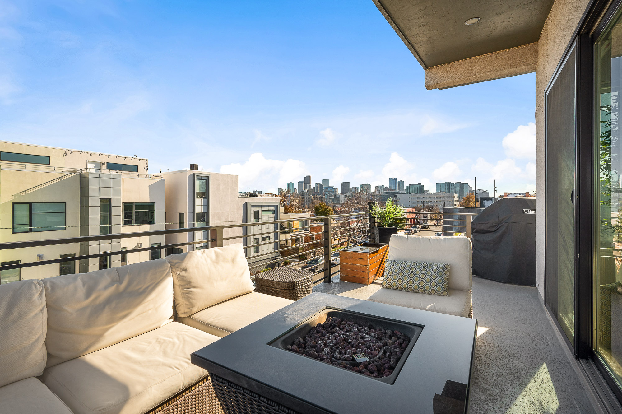Gorgeous Townhome in Ideal LoHi!