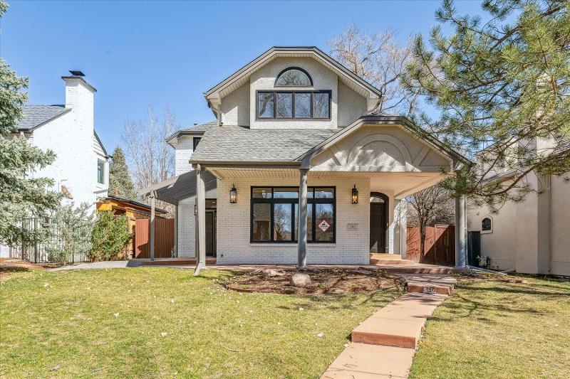 Stunning, Complete Renovation in 2024- 4 Beds in Country Club w/3-Car Garage!