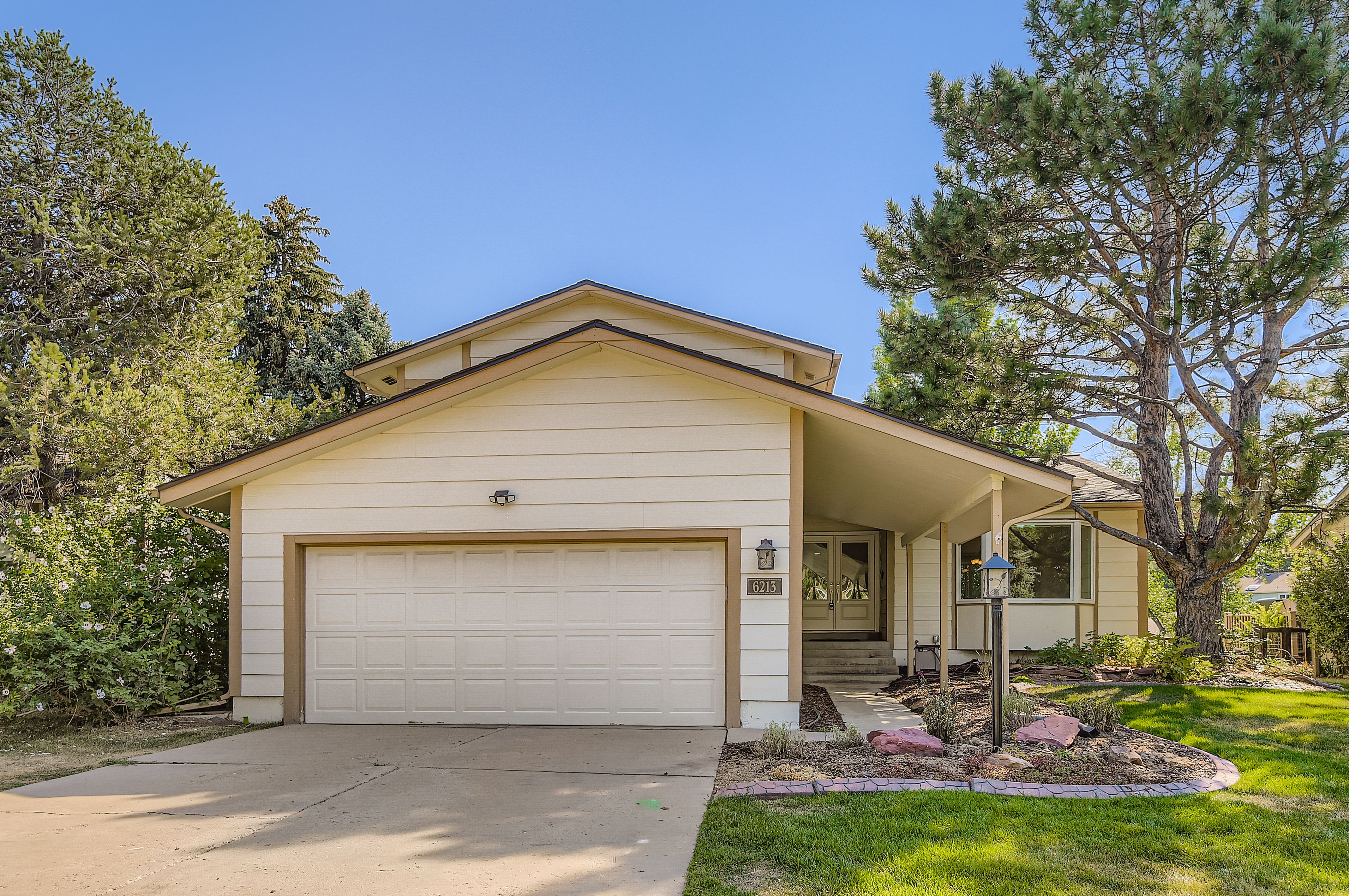 Modern Comfort Meets Classic Charm in Cherry Creek Vista